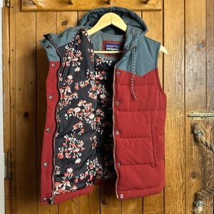 Patagonia Mushroom Bivy Down Vest in Women’s Size Small